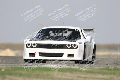 media/Oct-25-2025-CalClub SCCA (Sat) [[34c778dfbe]]/Group 3/Qualifying/